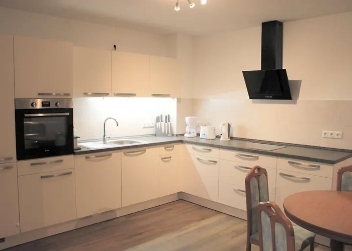 Apartamento Work & In Jena Neuengonna