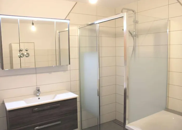 Work & In Jena Apartamento *